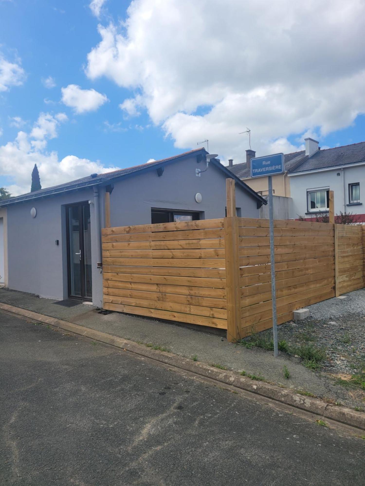 Le Studio Saint-Pierre-Montlimart 外观 照片